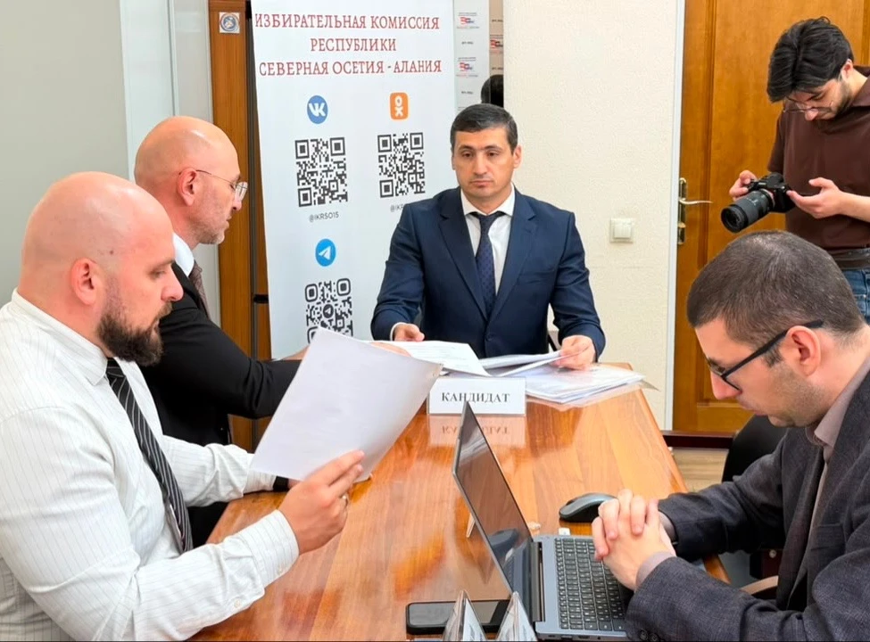 🗳️ Выдвижение кандидатов #Выборы2026 

📅 Сегодня,17 июля 2026 года, в окружную избирательную комис