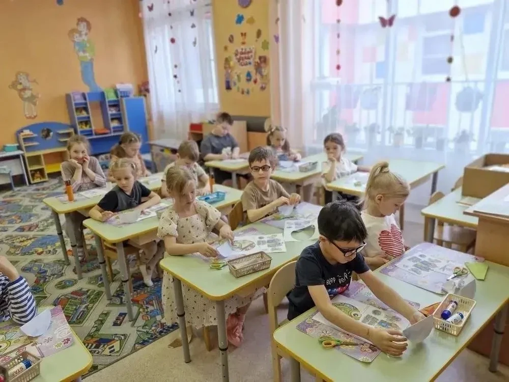 🌍 В детском саду «Ивушка» (структурное подразделение МБОУ СОШ № 2 им. В. В. Дагаева) прошло увлекате