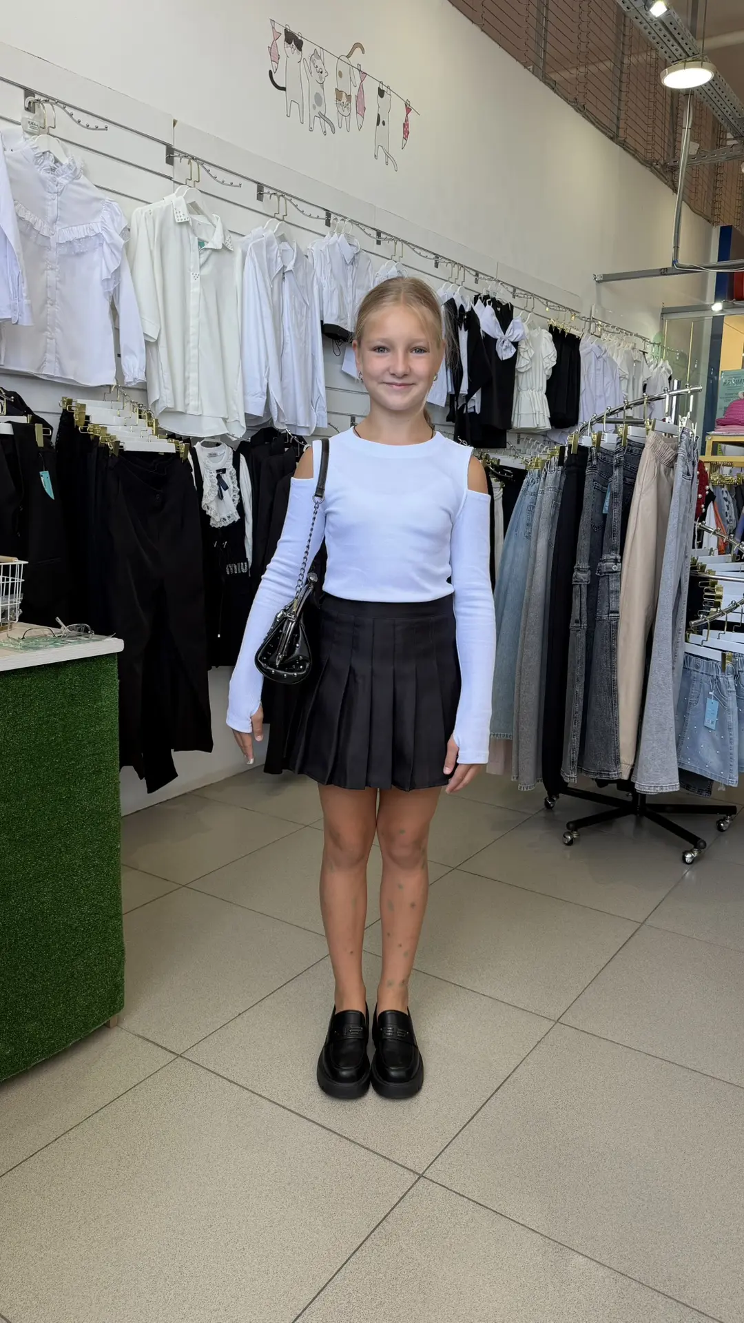 Кстати этот лонгслив есть на ВБ 

https://www.wildberries.ru/catalog/1015863543/detail.aspx

Очень с