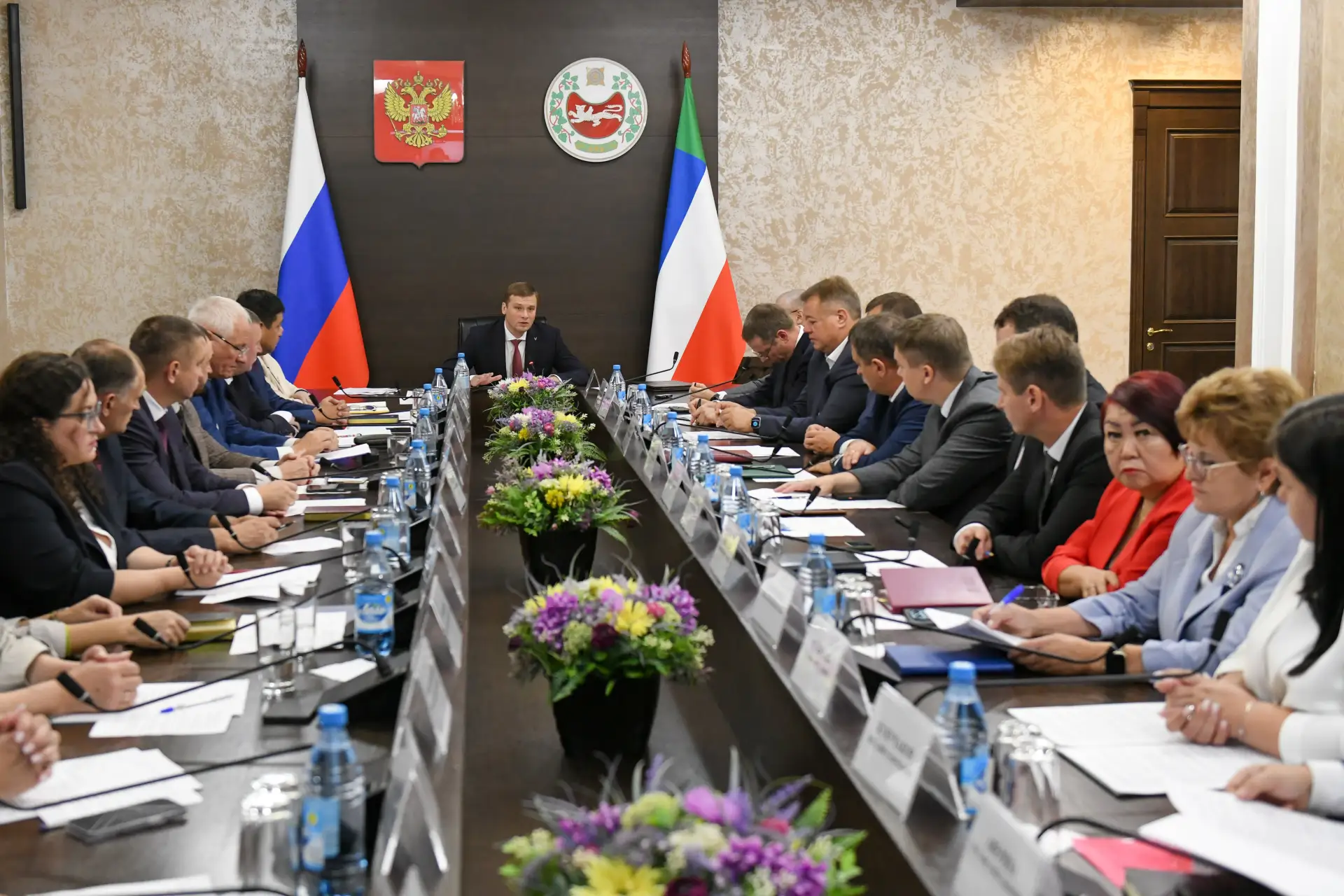 На заседании правительства республики рассмотрели социально значимые вопросы