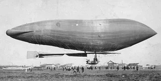 30 июля 1909 года закончилась постройка первого русского дирижабля, принятого на вооружение армейско