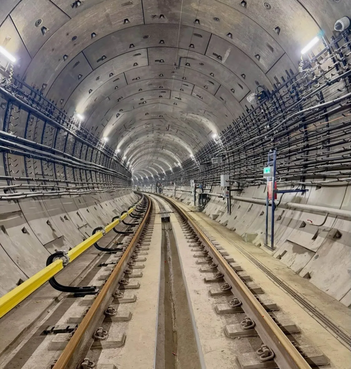 Бирюлевскую линию метро могут продлить в Подмосковье. Среди возможных направлений — Щер...