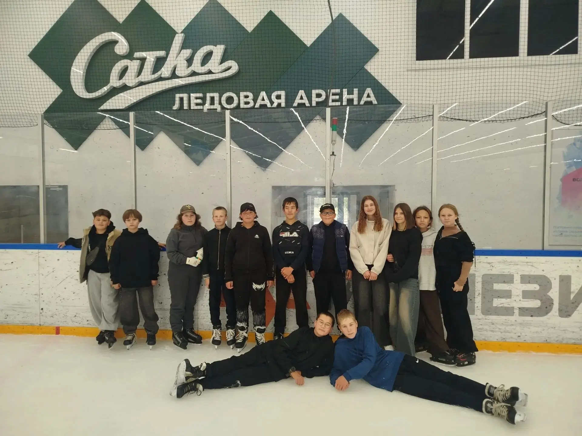 Специалист по работе с молодёжью клуба «Спутник» Юрий Александрович Коротаев организова...