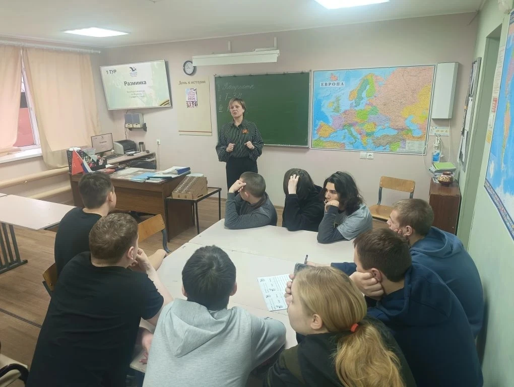 🕊 В Артинском техникуме прошел квиз, посвященный Дню памяти жертв геноцида советского ...