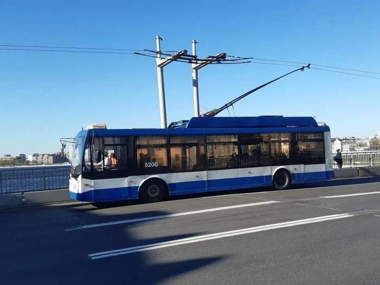 В Петербурге изменится маршрут троллейбуса №3 из-за ремонта Литейного моста