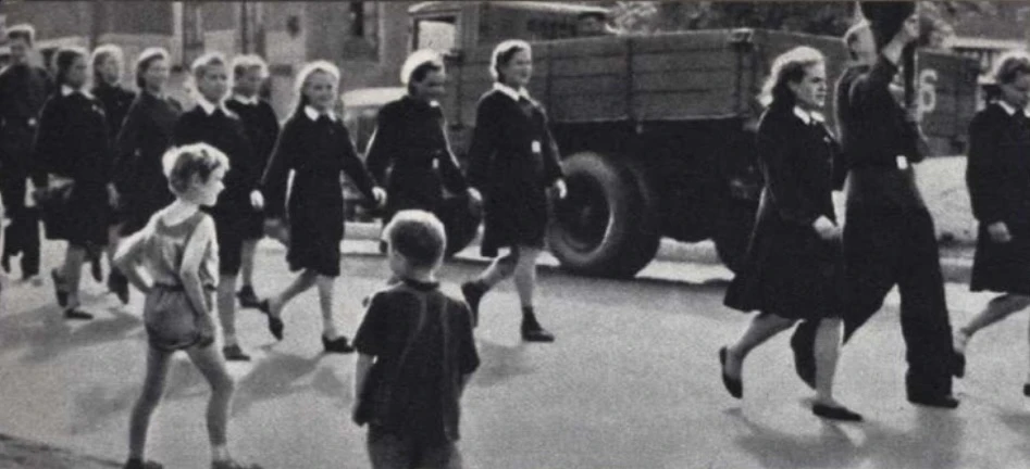 Двести выездов за одно лето: как отдыхала молодёжь Подольска в 1949 году.

🔹 Летом 1949 года в Подо