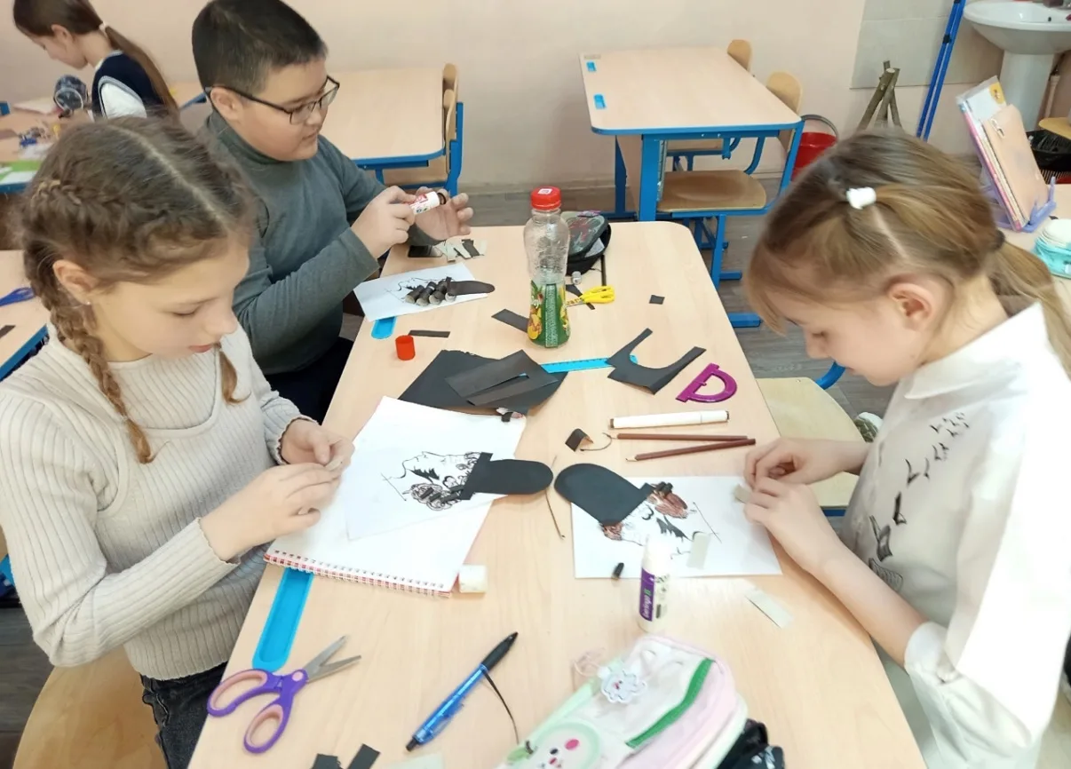 Сегодня в 4 "Б" классе прошел  День памяти великого русского поэта А.С. Пушкина.Мы начали наше мероп