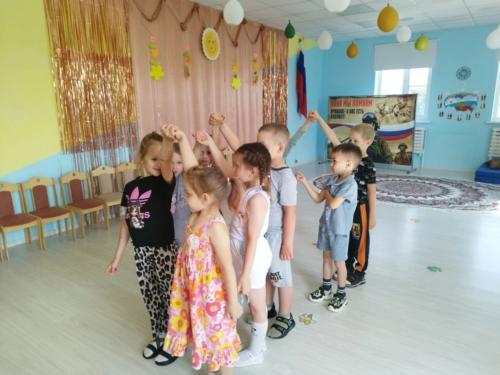 В рамках муниципального проекта «Возрождение казачьих традиций в детских садах Волоконо...