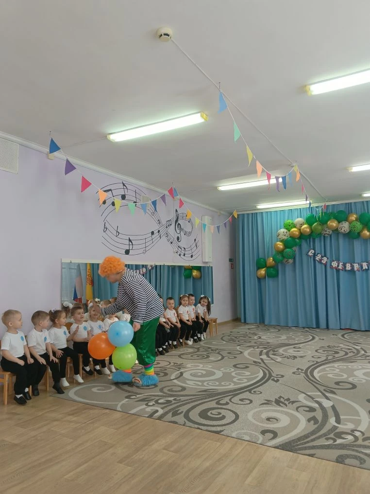Мы начинаем праздновать 23 февраля 🥳