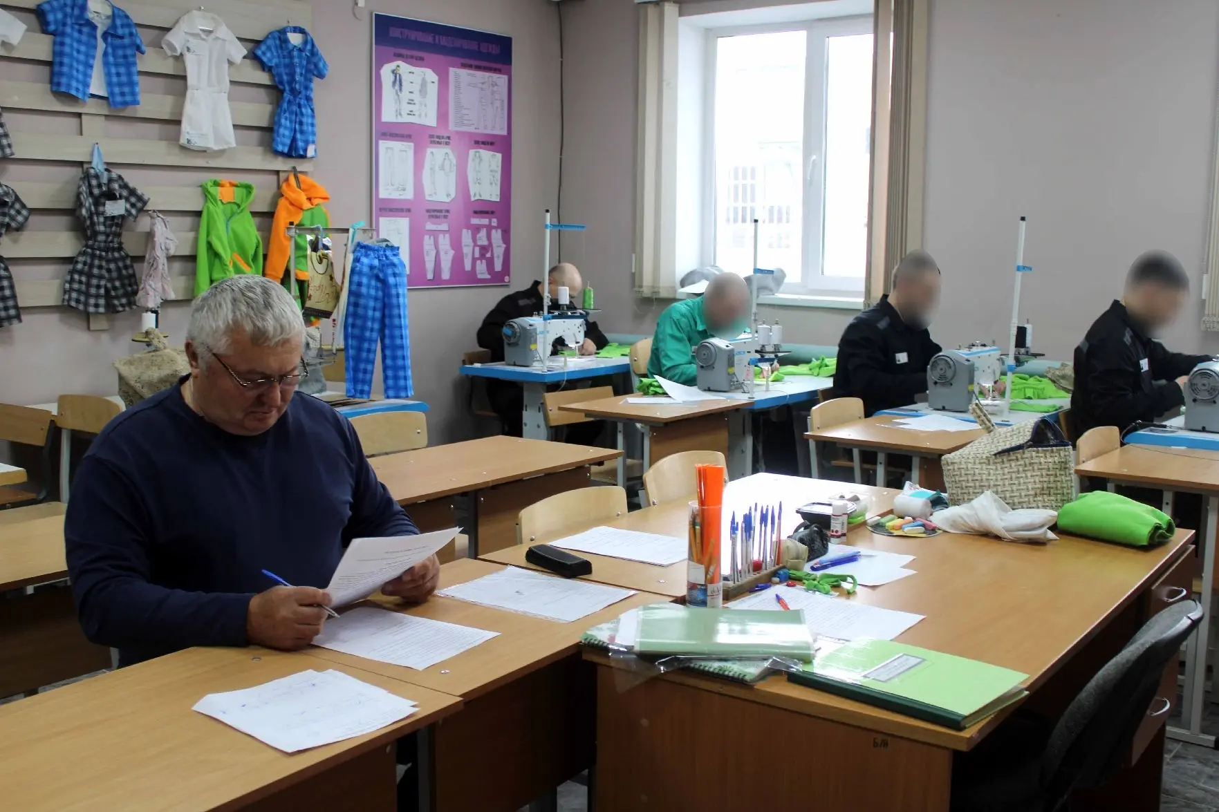 В ИК-10 выбрали лучшего портного среди осуждённых