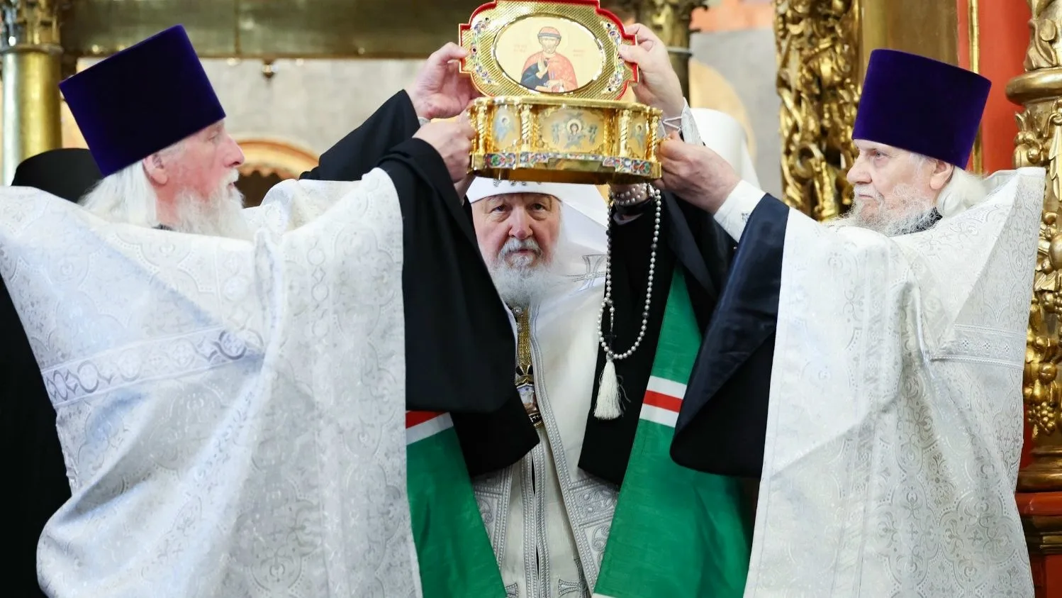 Преосвященные архипастыри!