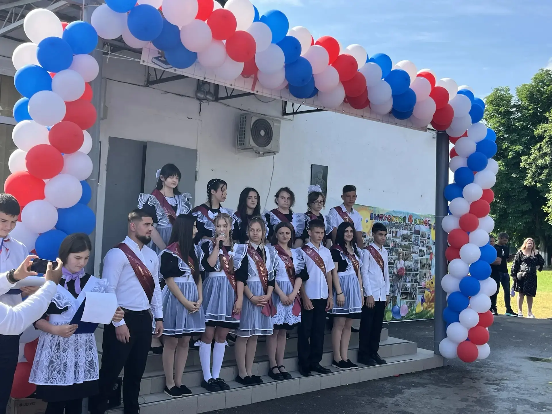 Сегодня в МБОУ МО Динской район ООШ 9 им.А.П.Маресьева прогремел последний звонок! 🎉  Этот день запо