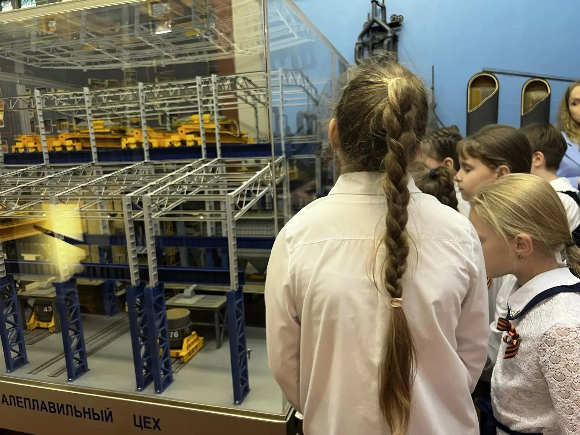 🫟4.05 ребята 4-б класса посетили Музей ПАО «ММК». Очень впечатлила экспозиция о строительстве город