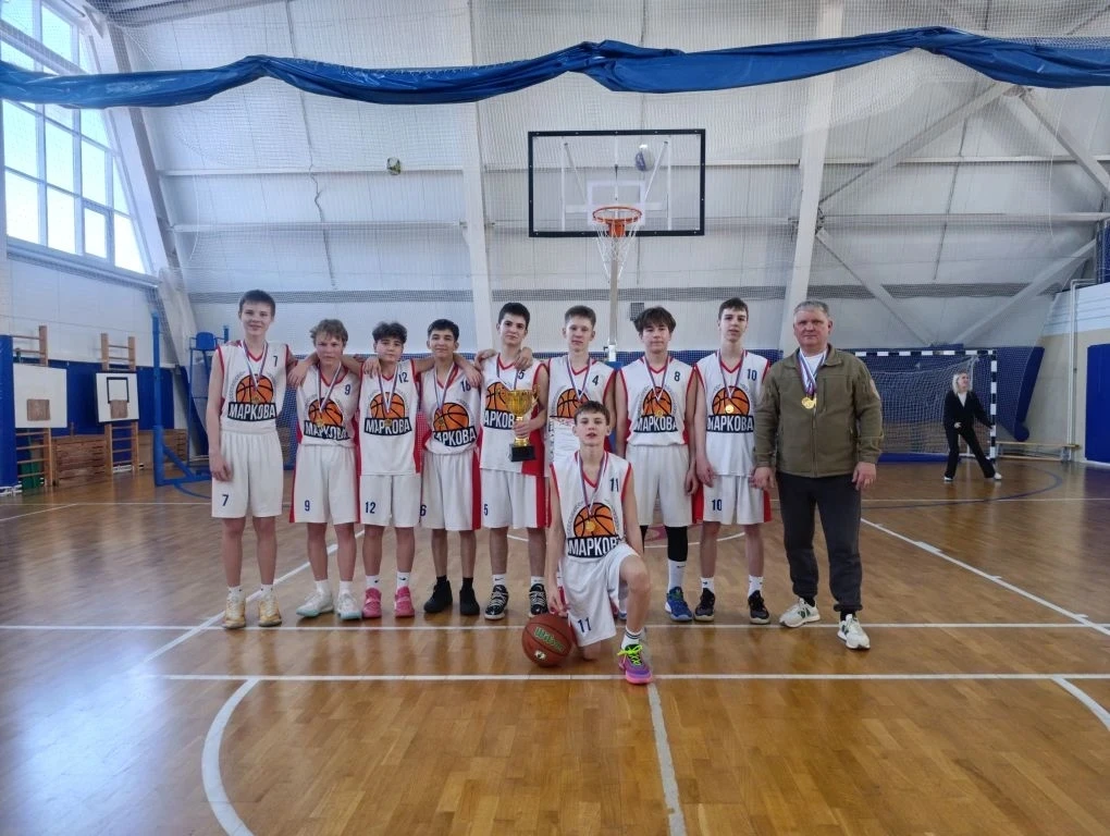 Победа нашей команды на областном турнире по баскетболу! 🏀🥇  Сегодня команда парней 2011 года принял
