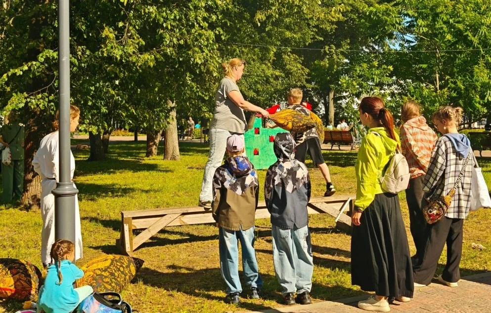 В парках Костромы каждый день проходят бесплатные мероприятия для детей и взрослых. В среду костроми
