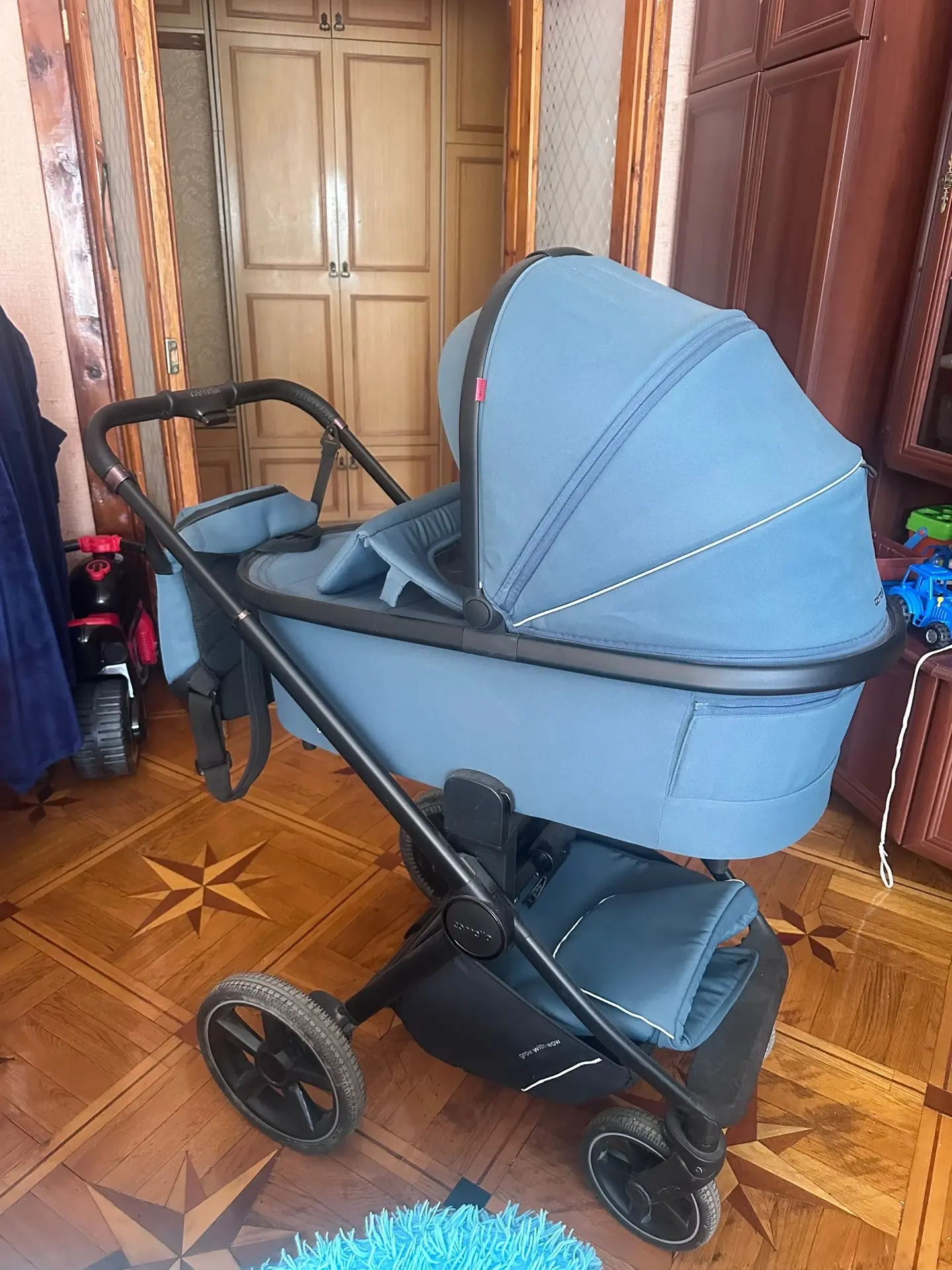 Продам коляску Carello Ultimo 2 в 1