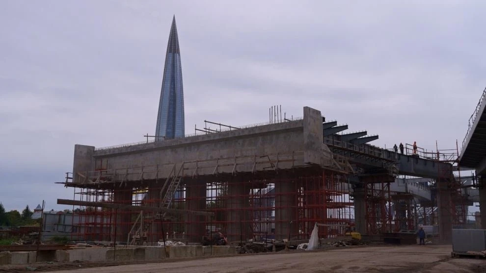 Новая магистраль в Приморском районе преодолела важную отметку