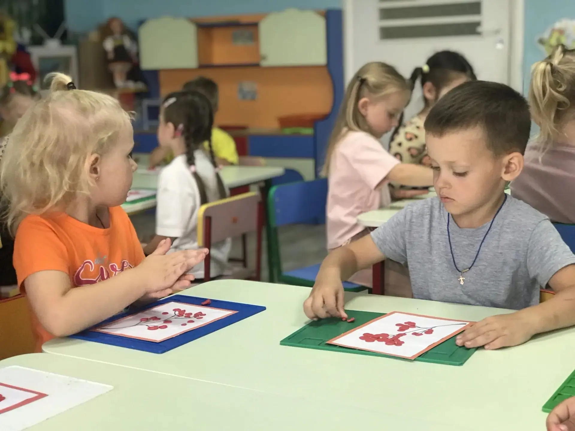 🖍Наиболее эффективно художественно-творческие способности  детей развиваются в разных ...