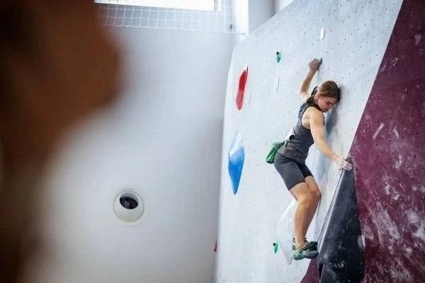🧗‍♀️Красноярская спортсменка по скалолазанию завоевала серебро первенства Европы

В венгерском Секе
