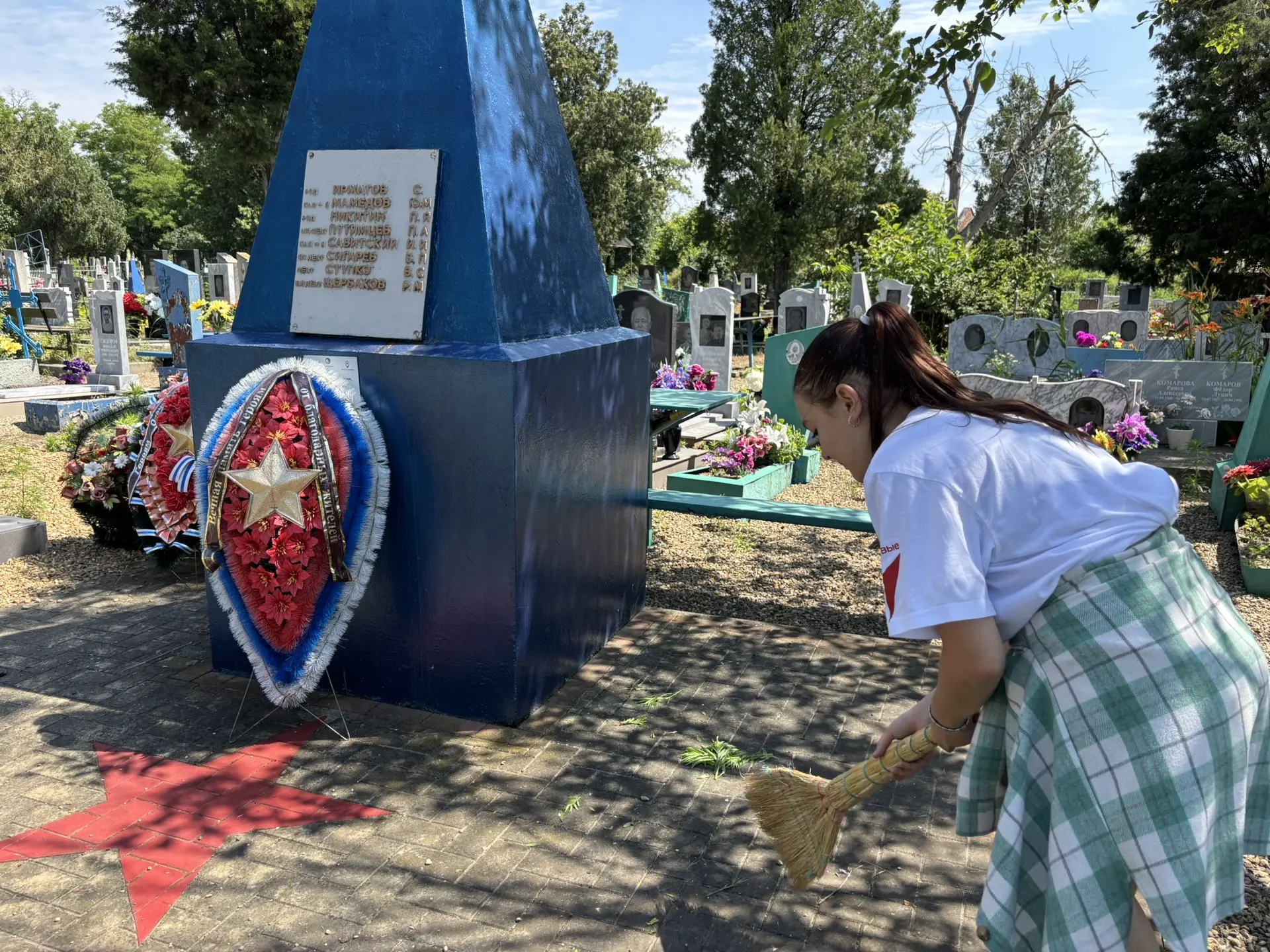 🗓️19 июня активисты Движения Первых МБОУ СОШ 36 приняли участие в благородной акции, приуроченной к