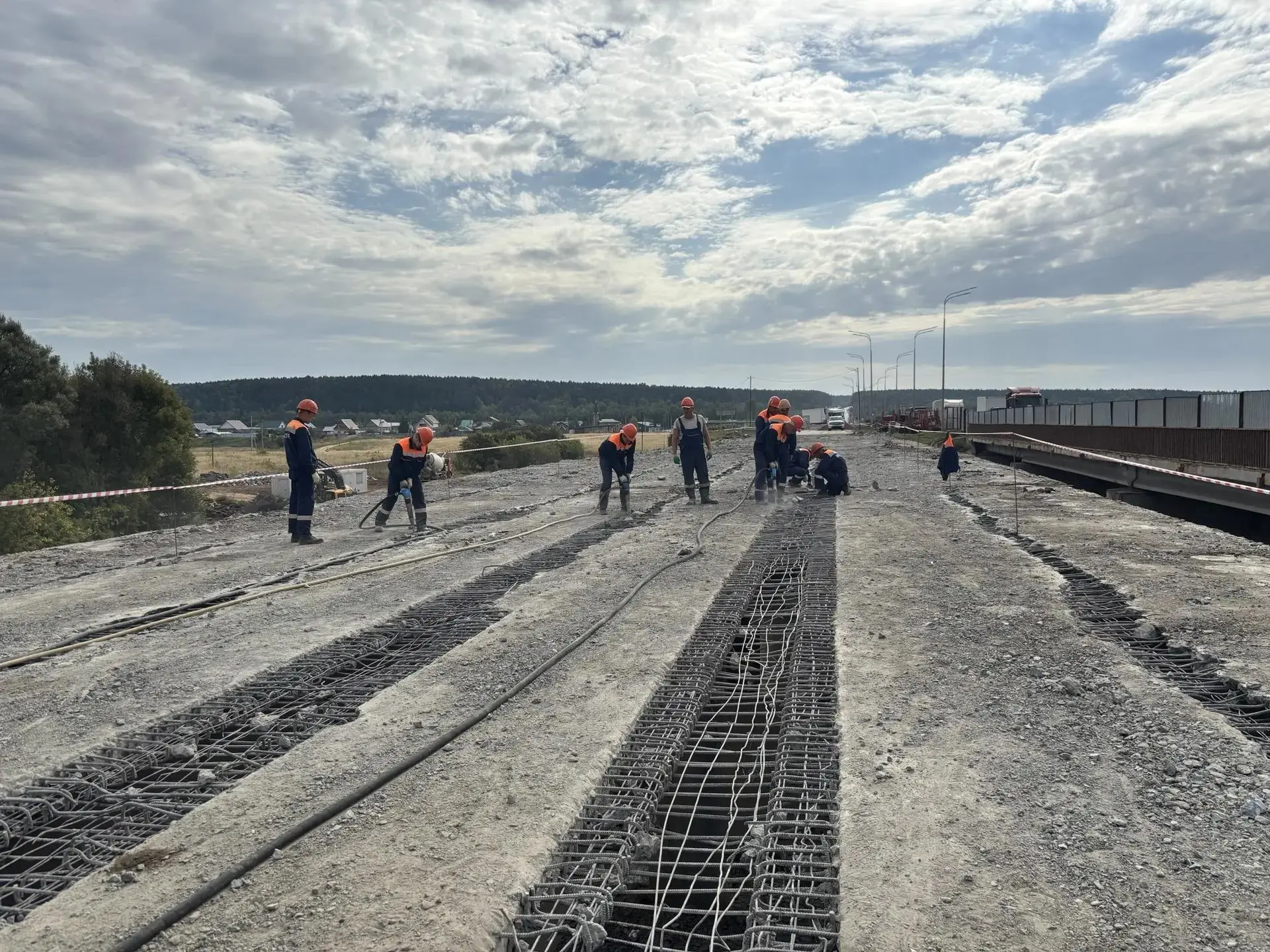 🚧 Ремонт моста через Тойму завершат досрочно