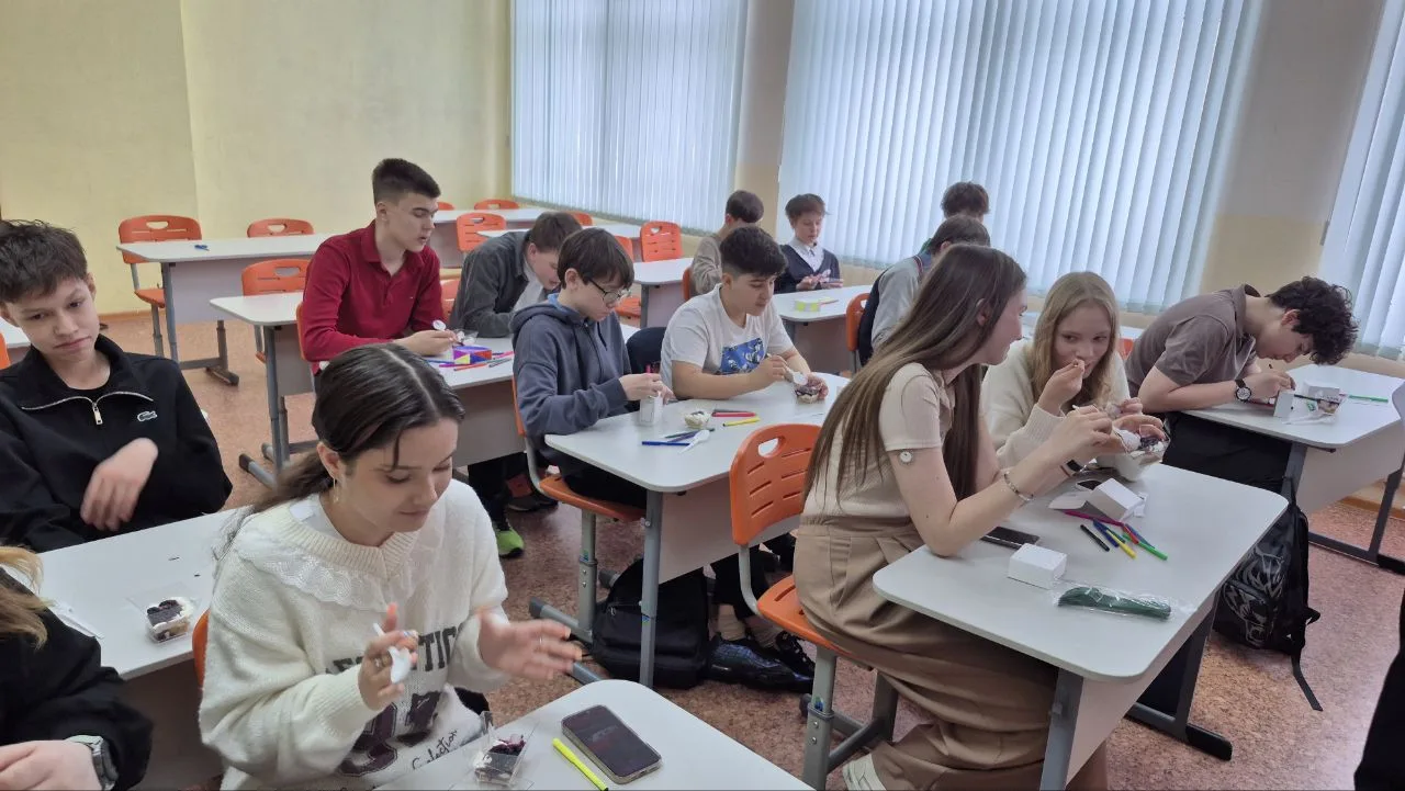 Для восьмиклассников состоялась встреча с представителями Московского образовательного комплекса «За