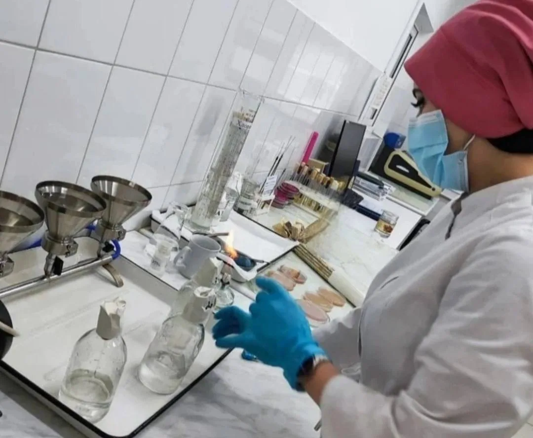 Вода в районе Вузовского озера не соответствует гигиеническим нормам — Роспотребнадзор 

Лабораторны
