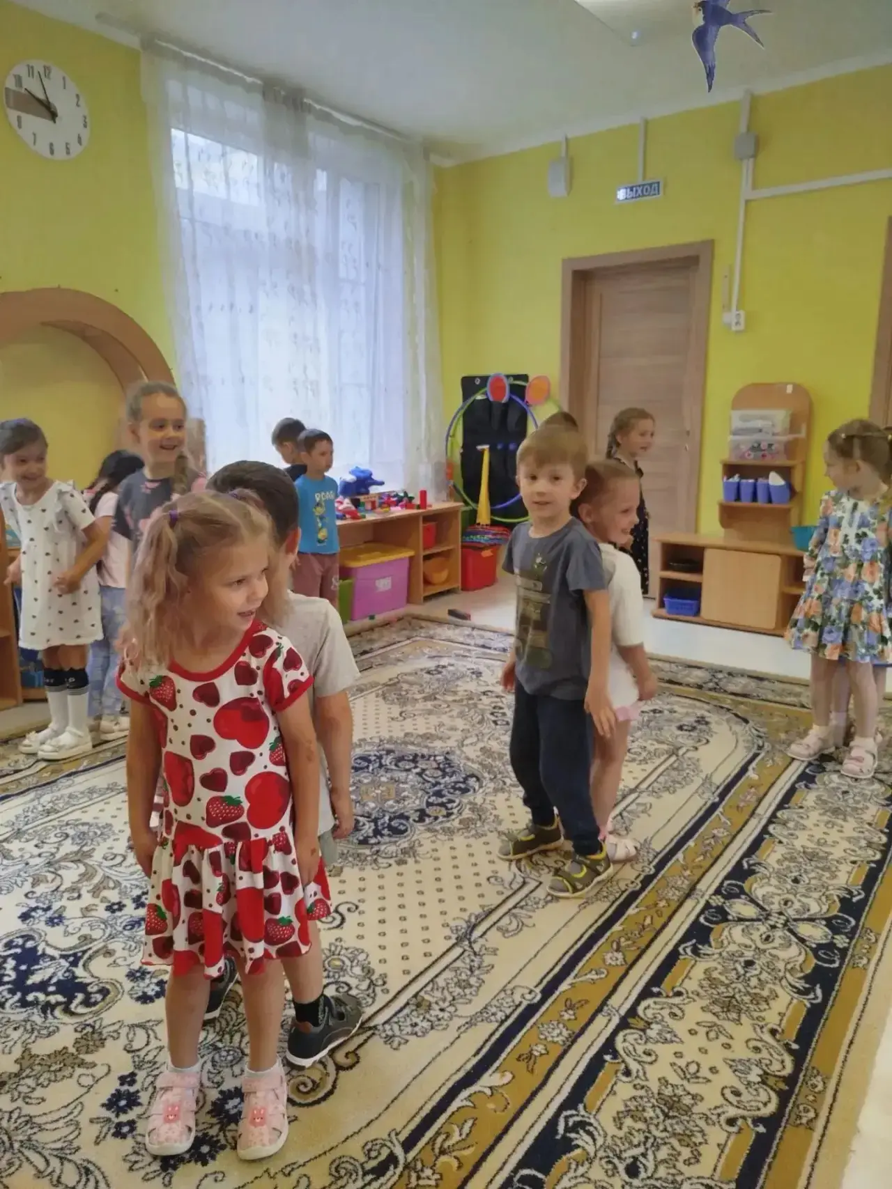 В нашем лагере прошёл вокально-музыкальный флешмоб посвящённый Дню России!🇷🇺