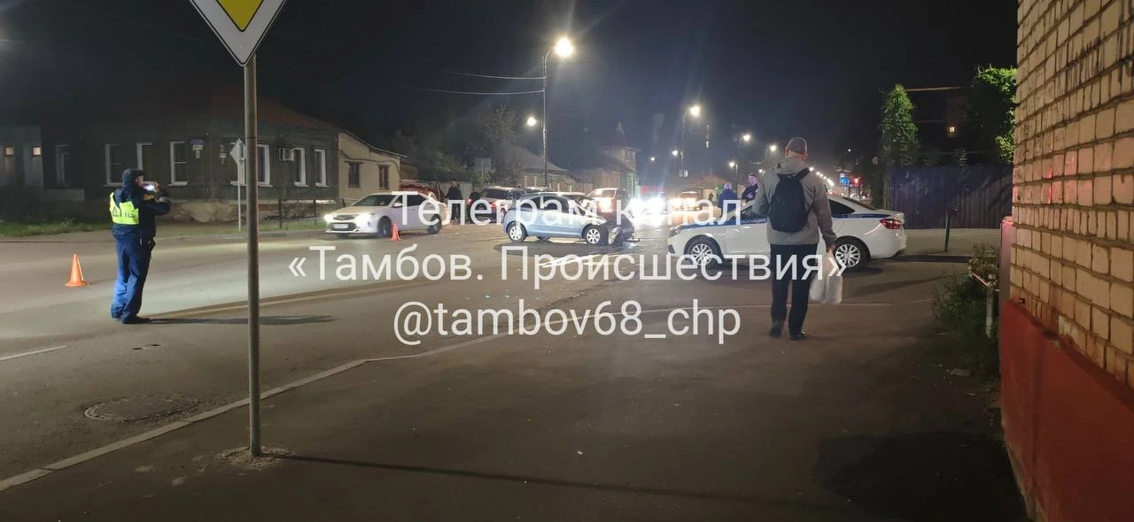 Сегодня произошла авария на перекрёстке улицы Рабочей/Карла Маркса