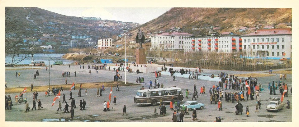 Центральная площадь. 1981 год.