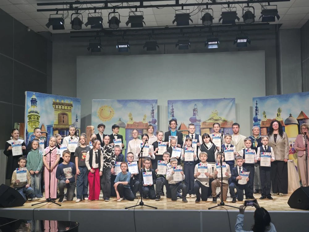 💫В Ухте отметили юные таланты на конкурсе "По страницам добрых книг"👏