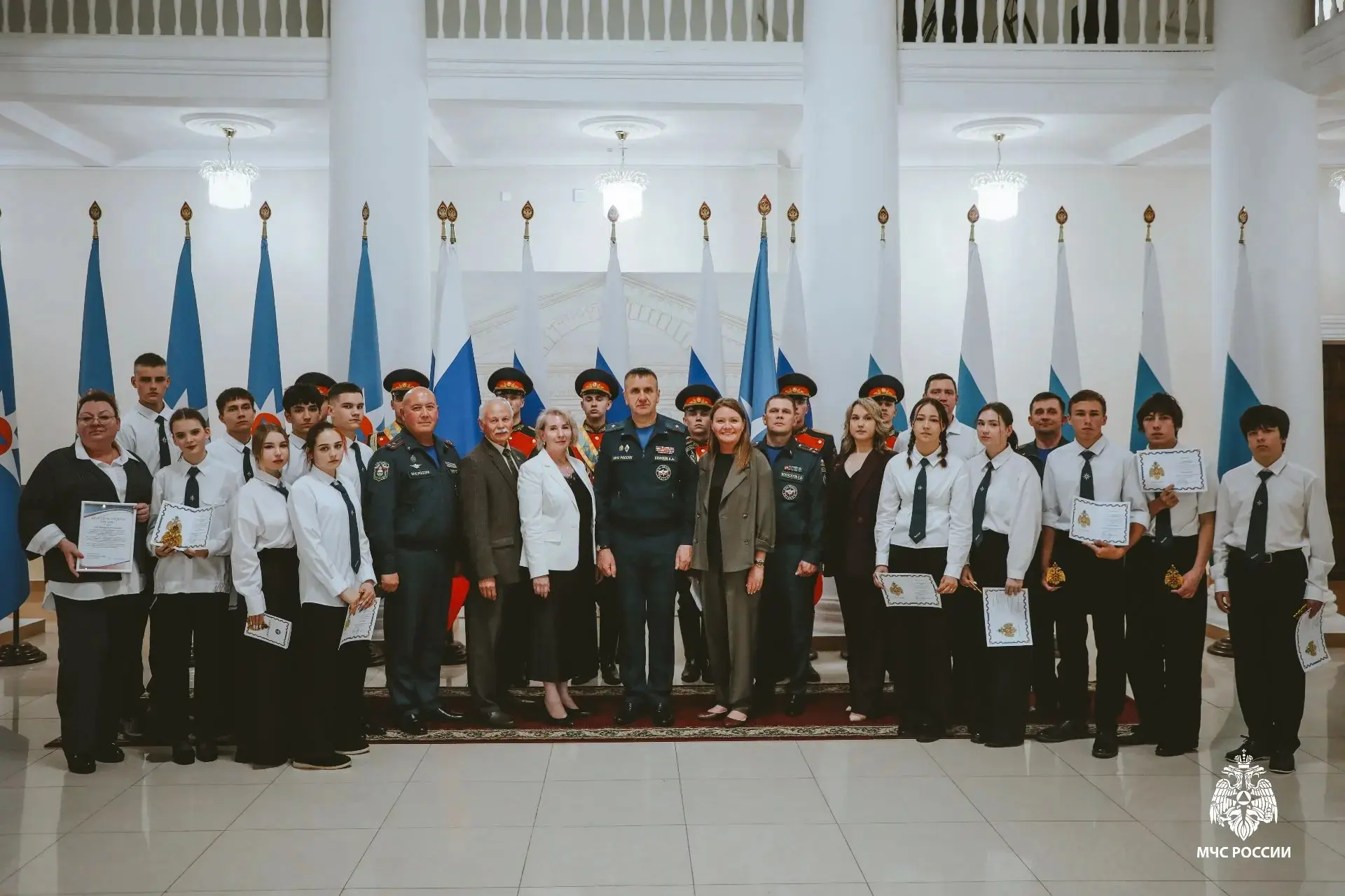 Торжественный выпуск кадет Чкаловского района🎓

🏛Сегодня в Уральском институте ГПС МЧС России сост