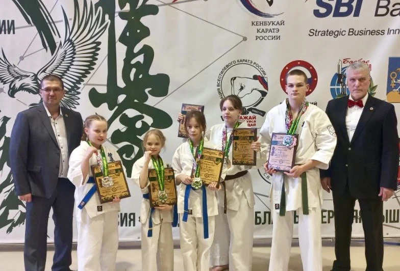 🎉 Поздравляем наших спортсменов! 🌟  С 14 по 15 февраля состоялось Первенство России по кёкусинкай Ке