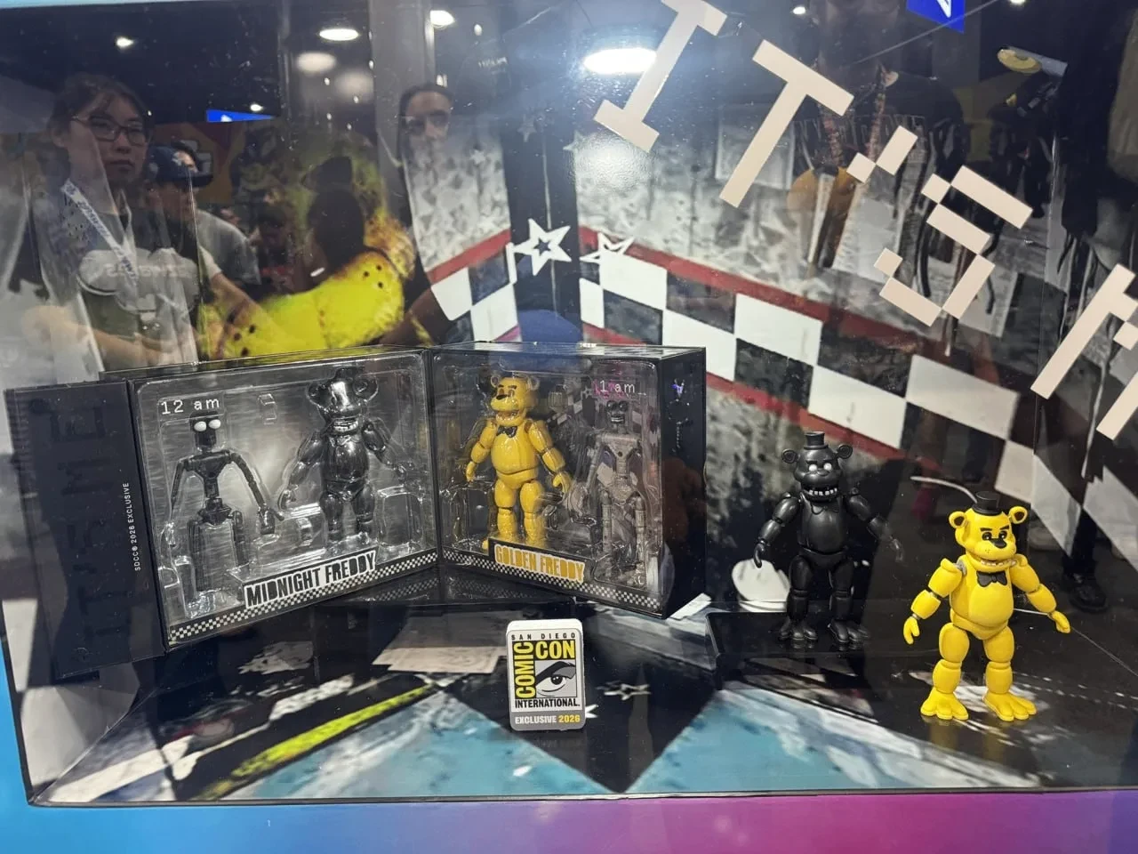 На Comic Con в Сан-Диего показали новые фигурки по Five Nights at Freddy's от компании ...