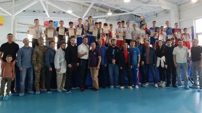 📅26 мая 2026 г. в с. Аликово прошел турнир по боксу, первый матчевый турнир памяти Але...