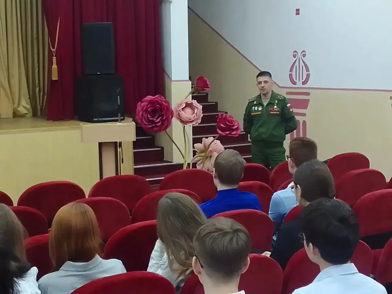 В рамках патриотического воспитания и профессиональной ориентации молодежи к нашим десятиклассникам 