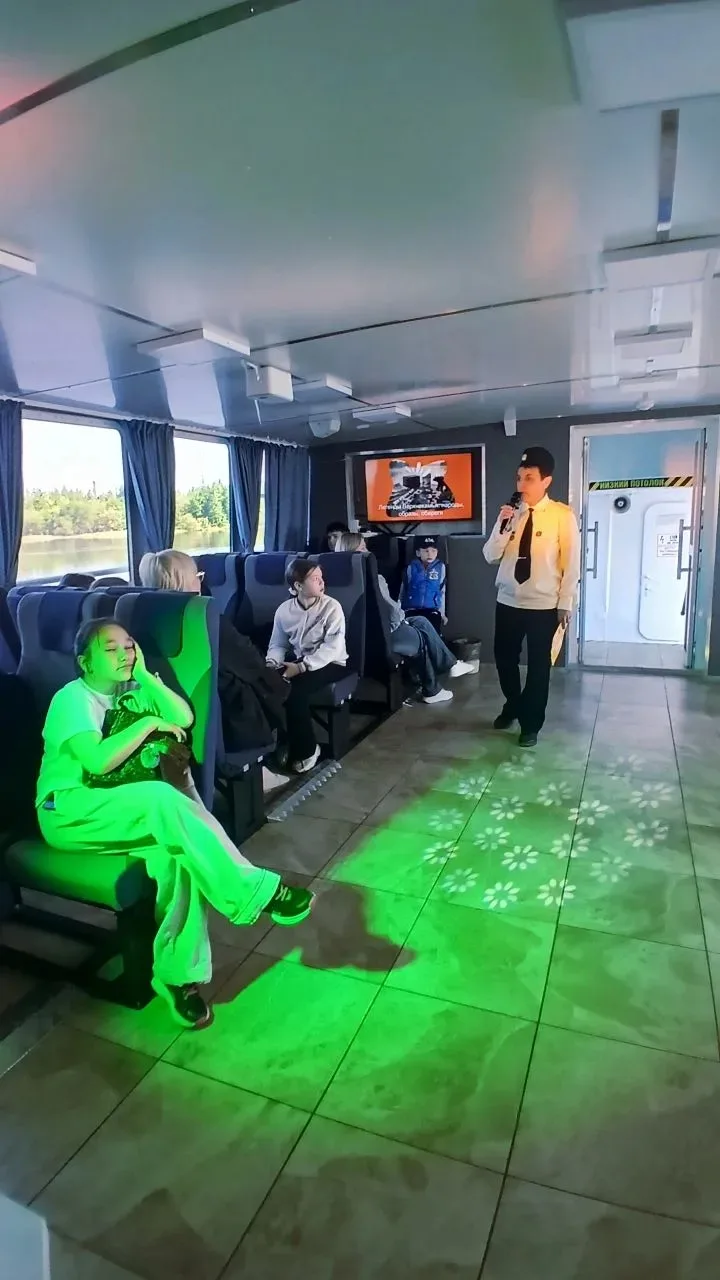 🚢 Как прошёл наш день на теплоходе «Юнга Кама» — рассказываем по горячим следам!

Сегодня наша школ