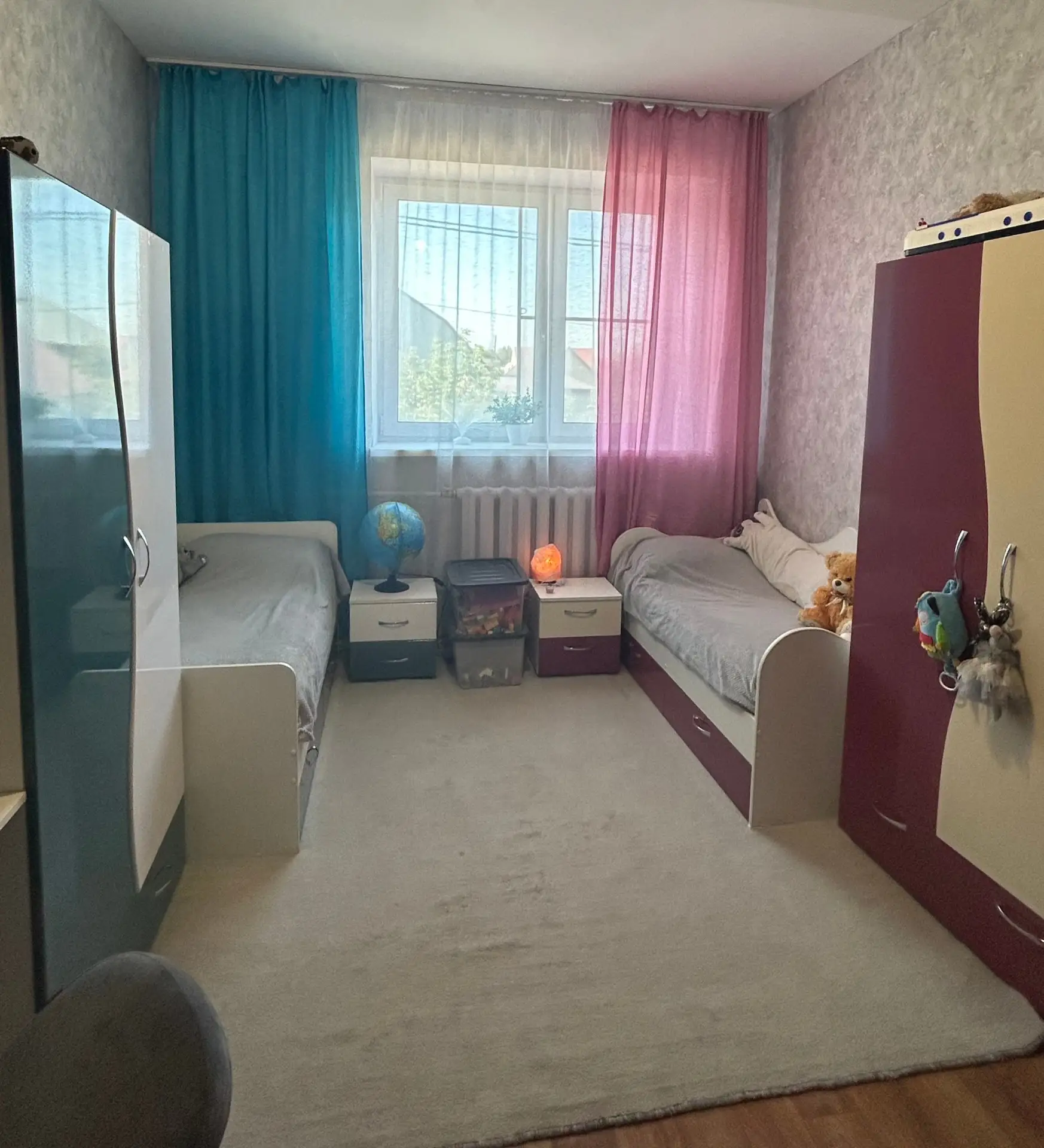 Продам комплекты мебели в детскую. Корпус ЛДСП,фасад МДФ. Кровать 80*160.( продаётся с ...