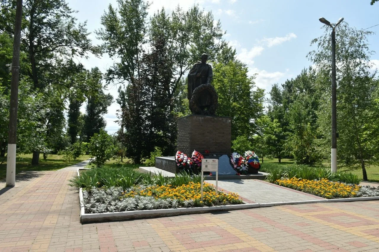 В Валуйках провели мониторинг технического состояния и фотофиксацию памятников воинской славы.

Инте