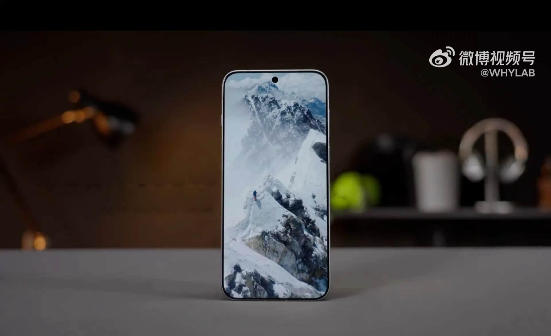 Ультратонкие рамки и сверхзамедленное видео серии Vivo X500.