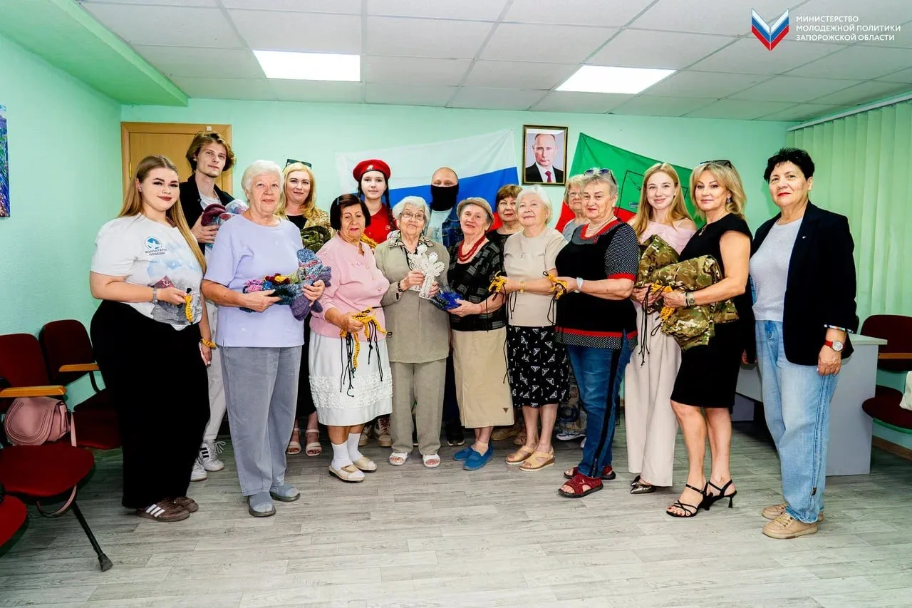 📍Мастер-класс по плетению тактических браслетов прошёл в Мелитополе