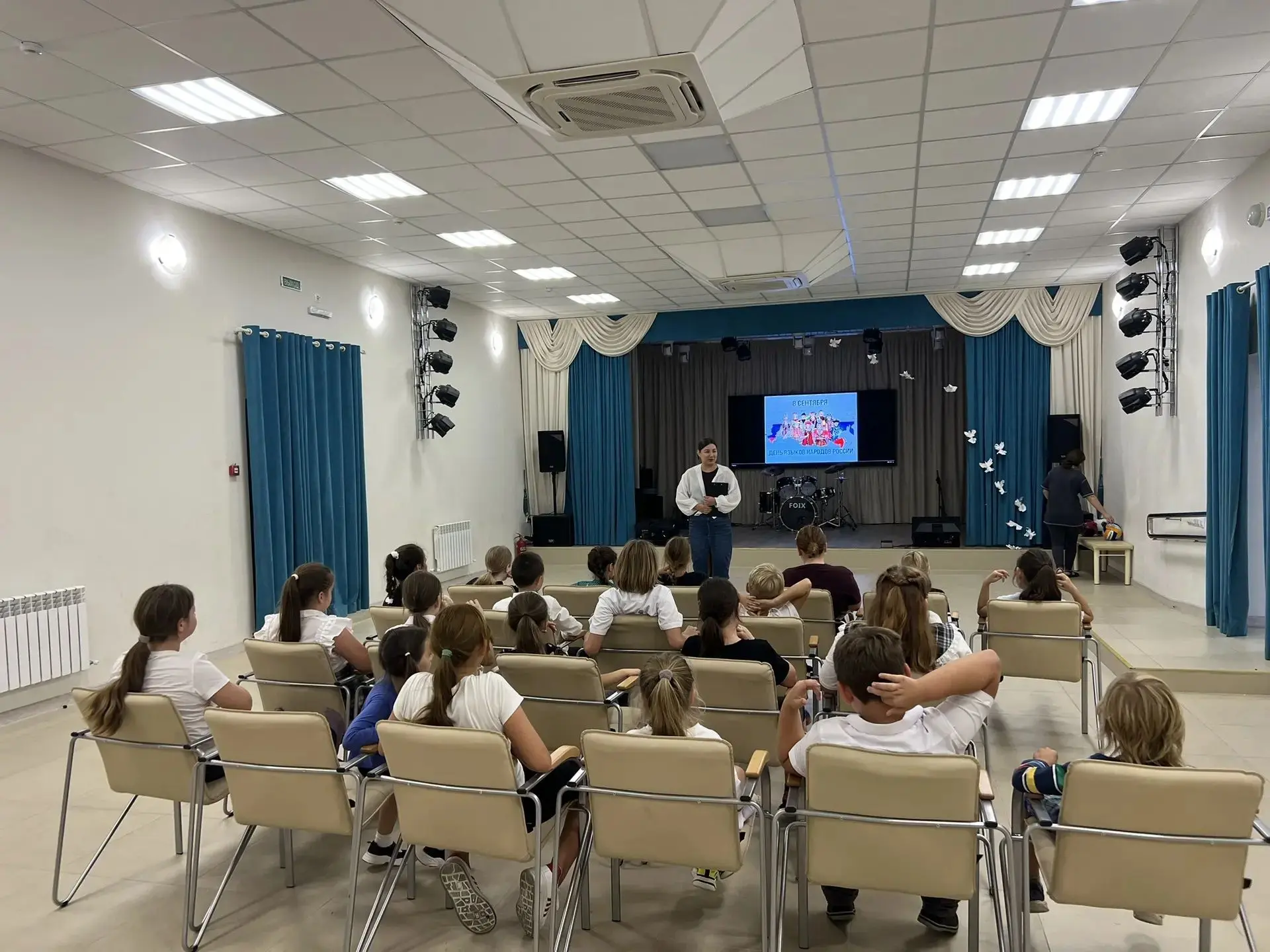 8 сентября в Клубе села Возрождение проведена беседа-игра «Секретный код дружбы»,  приу...