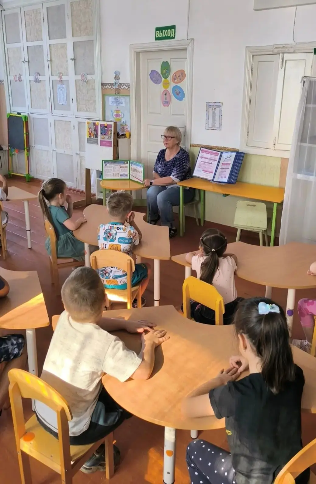 3 сентября в подготовительной группе состоялась тематическая беседа, посвященная Дню со...