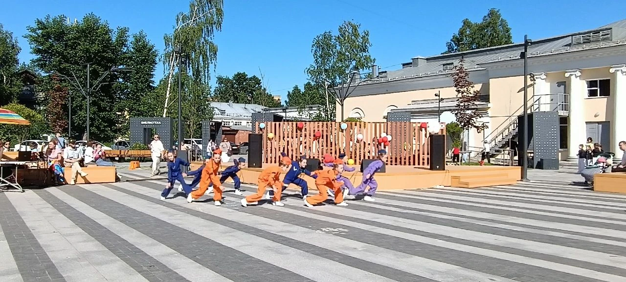 Во славу Родины!🇷🇺

🎉 Сегодня, в День России и День города прошёл яркий и запоминающийся празднич