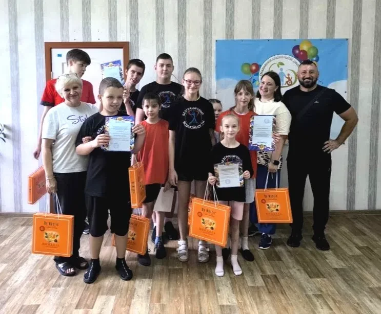 🤸 Сильные и ловкие ⛹


В отделении социальной реабилитации детей-инвалидов Государственного бюджетн