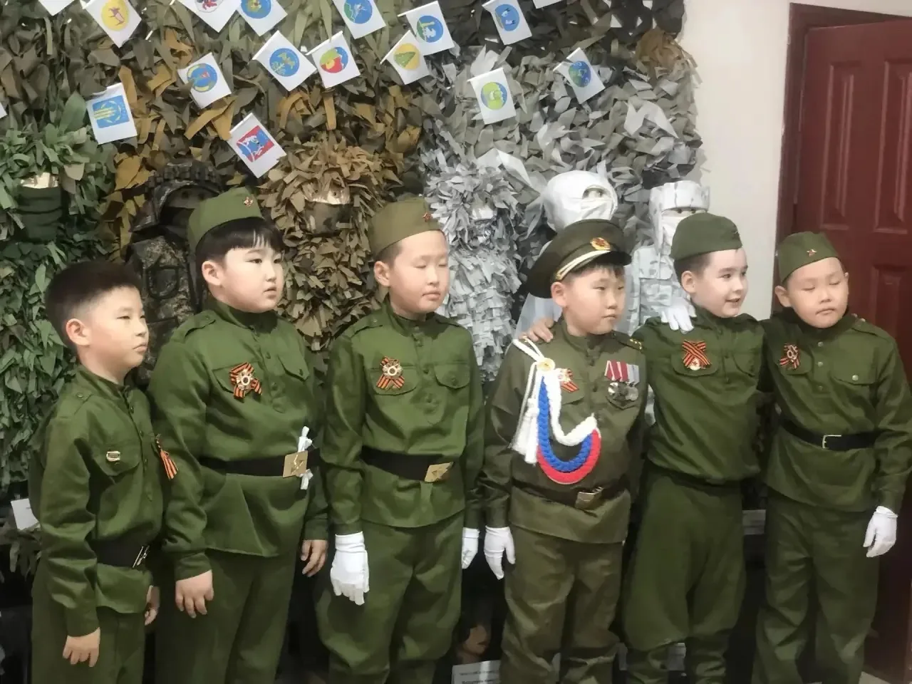 В ПРЕДДВЕРИИ ПРАЗДНИКА ЮНЫЕ ГОСТИ.  Когда мне позвонила незнакомая женщина и представилась учителем 