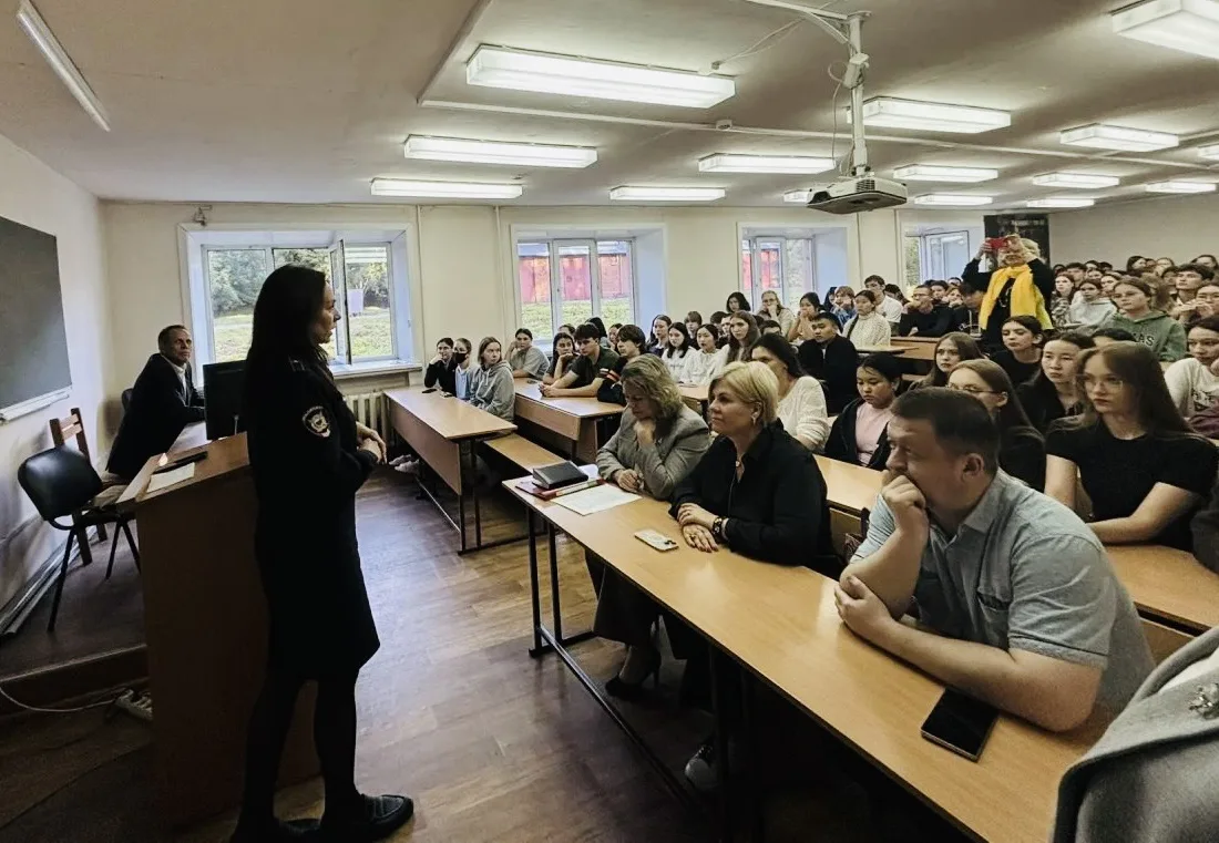 Собрание в общежитии: безопасность и не только 🏠