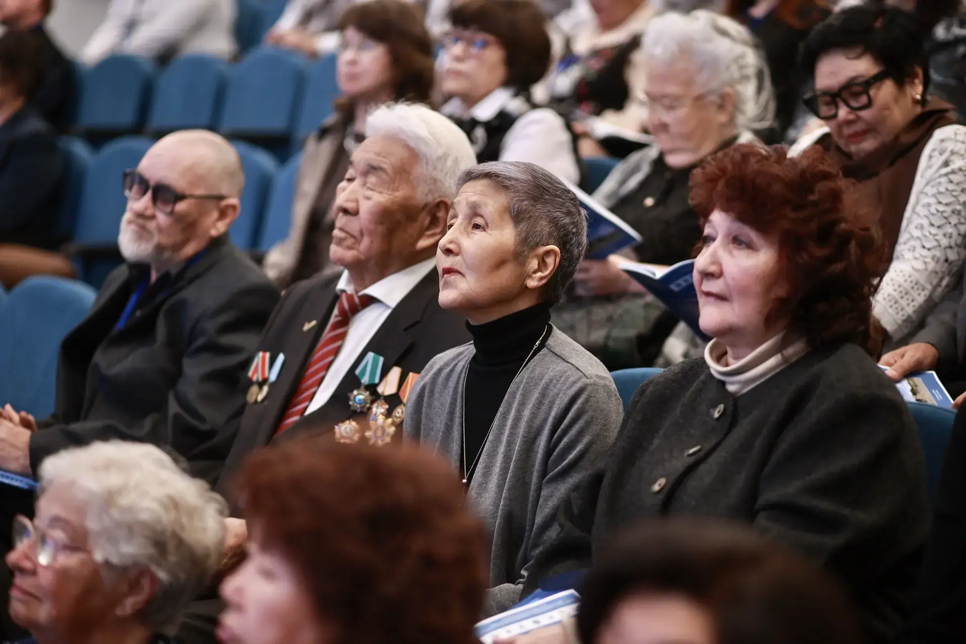 В Горно-Алтайске проходит конференция «Горный Алтай и Россия: от истоков к современности»  Научно-пр
