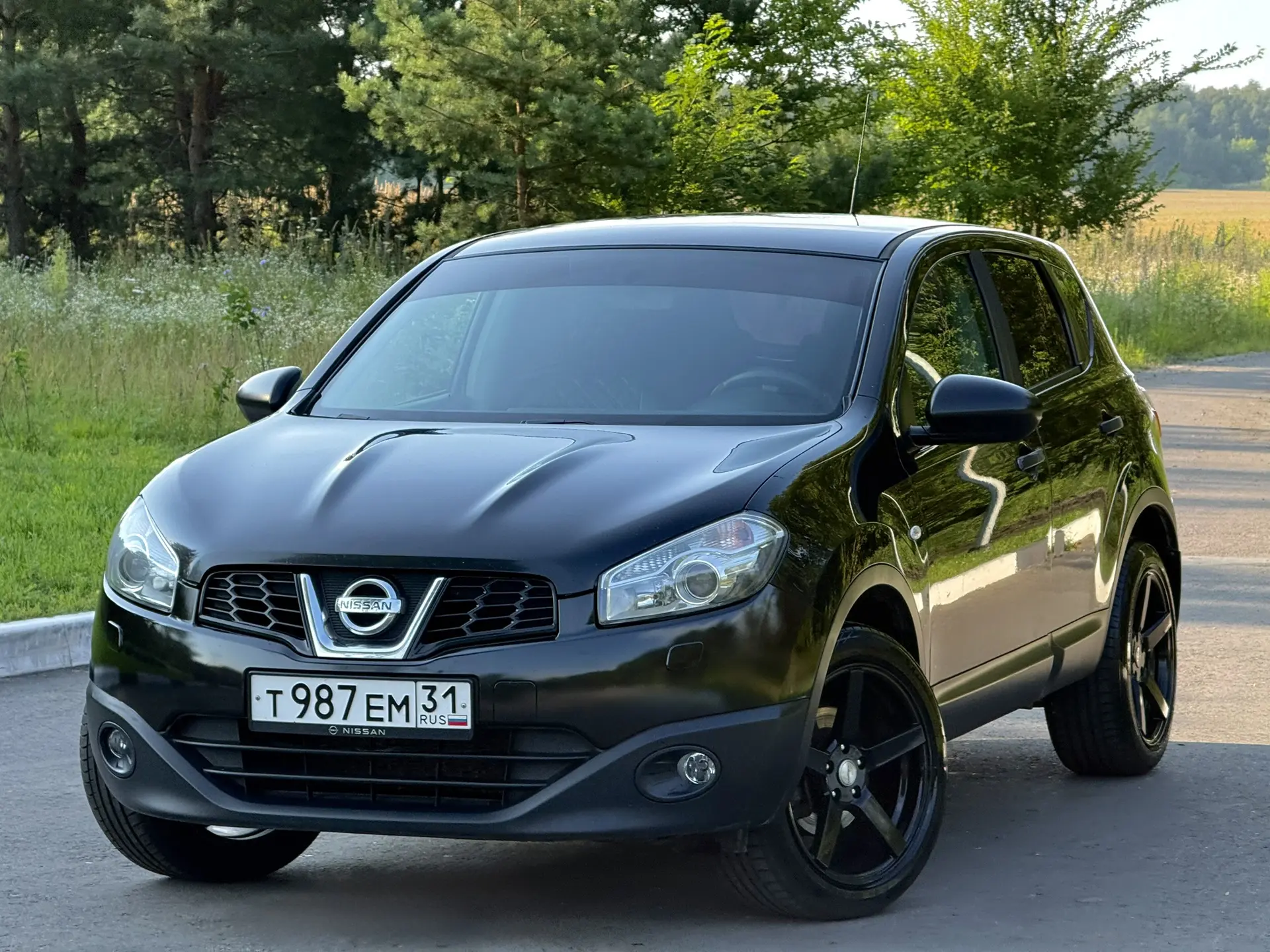 В продаже Nissan Qashqai (в рестайлинге) 1.6 л в связке с мкпп на самой надёжной модифи...