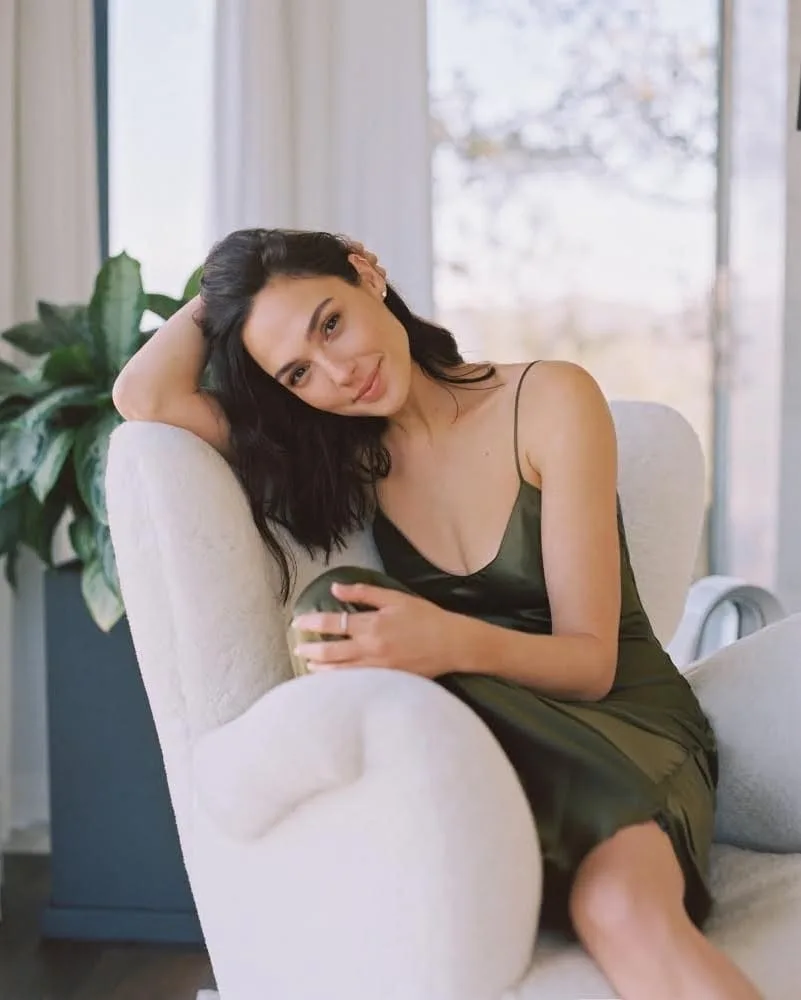 Актриса Галь Гадот (Gal Gadot) 😘
 
📸 Фото с официальной страницы актрисы в соцсети.